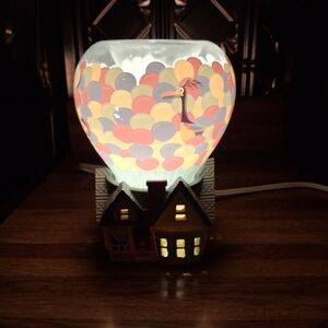 Scentsy Retired Disney Pixar UP Full Size Warmer Balloon House Carl Russel Kevin